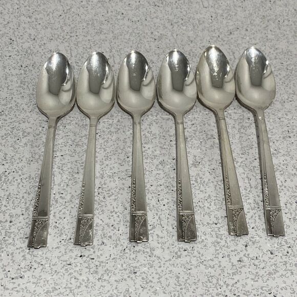 Vintage Oneida Silverplated Teaspoons Caprice Pattern Circa 1937 set of 6 spoons - Picture 4 of 6